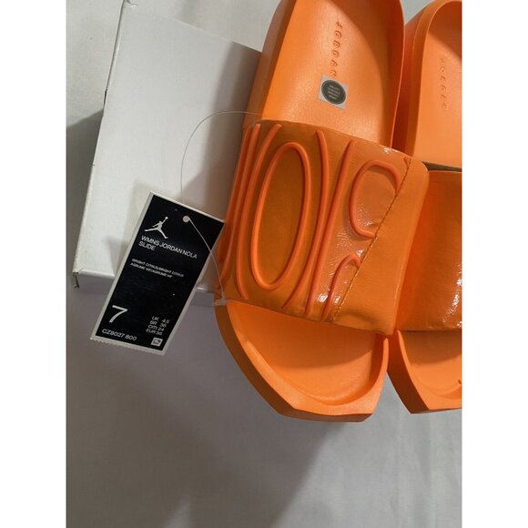 New Womens Size 7 Orange Jordan Nola Slides CZ8027 800 - Picture 2 of 9